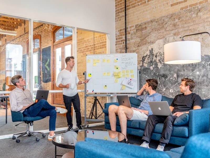 Tim Digitalic merancang strategi KOL management untuk campaign influencer